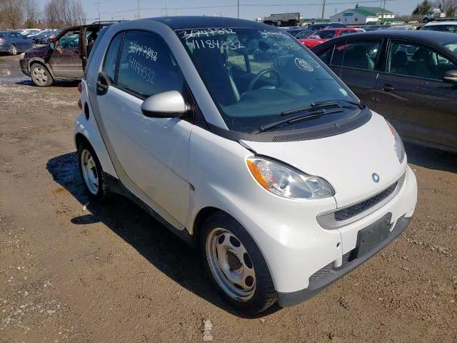 WMEEJ3BA8CK569957 - 2012 SMART FORTWO PURE WHITE photo 1