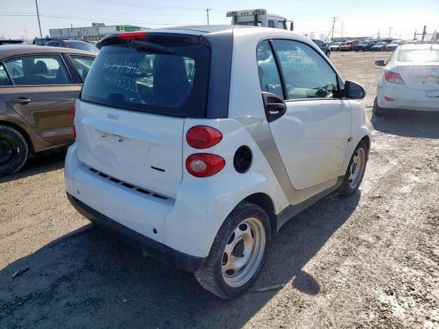 WMEEJ3BA8CK569957 - 2012 SMART FORTWO PURE WHITE photo 4