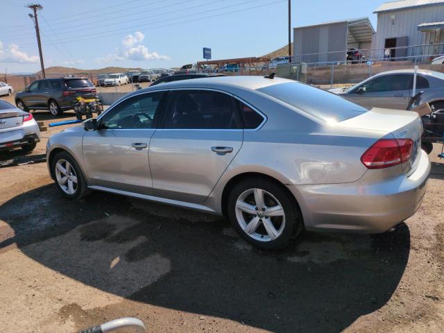 1VWBP7A35DC050657 - 2013 VOLKSWAGEN PASSAT SE Gümüş foto 2