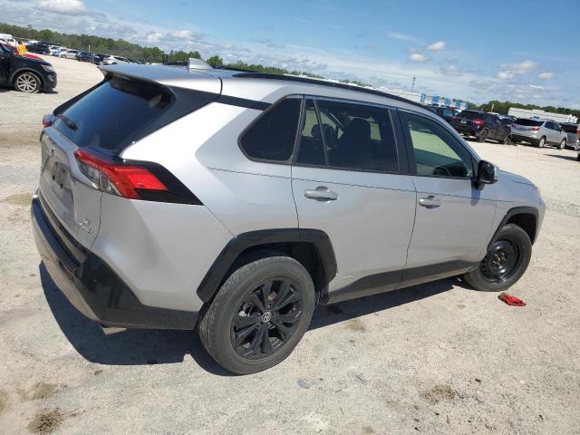 JTM16RFVXNJ016802 - 2022 TOYOTA RAV4 SE Gümüş foto 3
