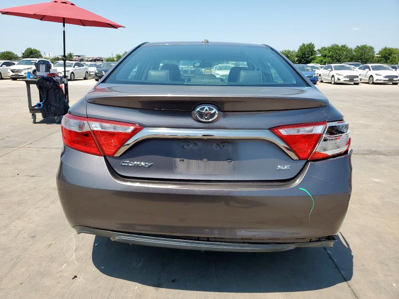 4T1BF1FK1FU875414 - 2015 TOYOTA CAMRY LE GRAY photo 6