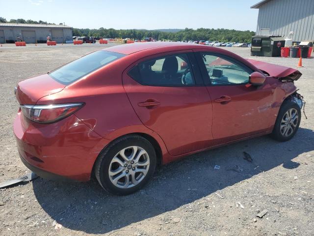 3MYDLBYV5JY330729 - 2018 TOYOTA YARIS IA RED photo 3