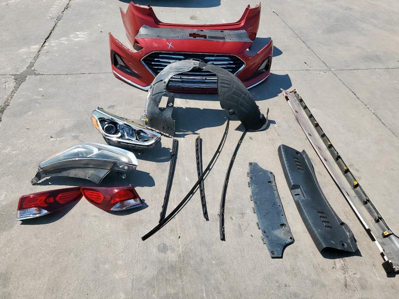 5NPE24AF5JH616842 - 2018 HYUNDAI SONATA SE RED photo 12