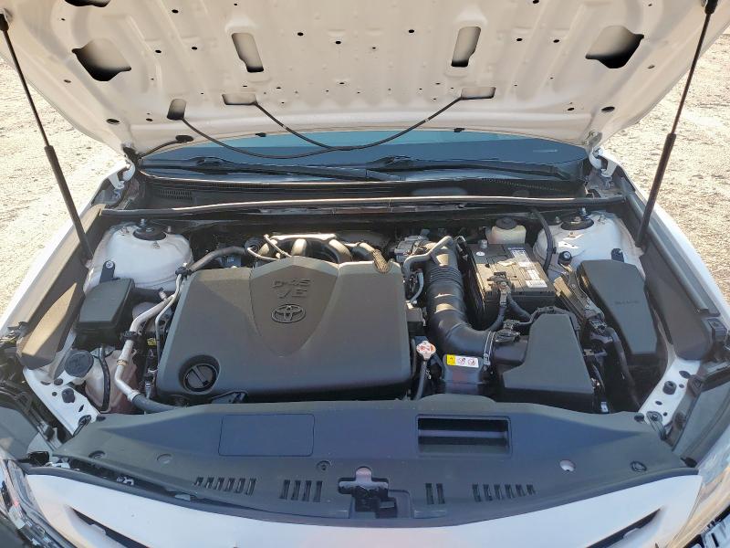 4T1BZ1HK9JU009280 - 2018 TOYOTA CAMRY XSE 白色 照片 12