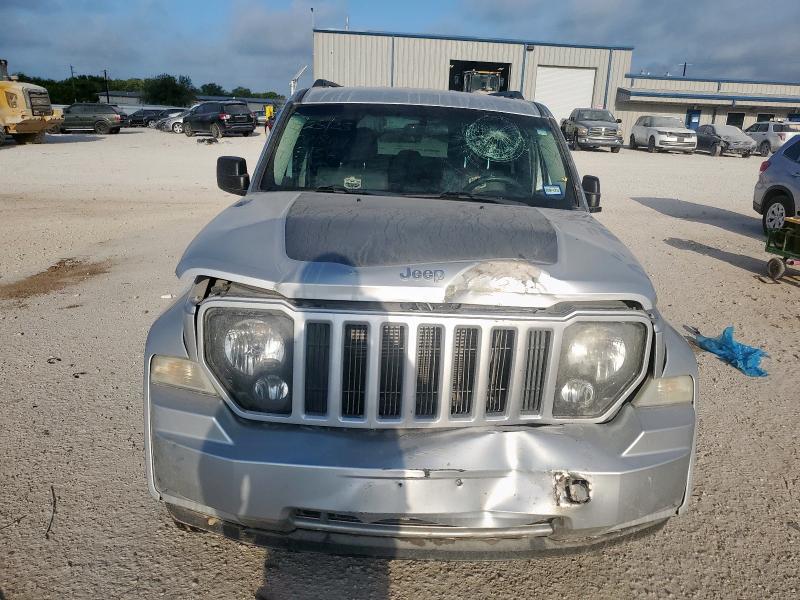 1C4PJMAK8CW123954 - 2012 JEEP LIBERTY SPORT 银色 照片 5