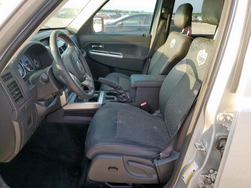 1C4PJMAK8CW123954 - 2012 JEEP LIBERTY SPORT 银色 照片 7