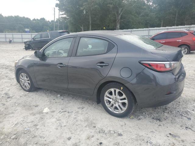 3MYDLBYV7JY318100 - 2018 TOYOTA YARIS IA 灰色 照片 2