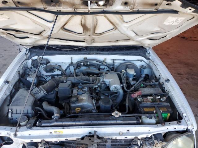 5TEVL52NX4Z416680 - 2004 TOYOTA TACOMA XTRACAB WHITE photo 11