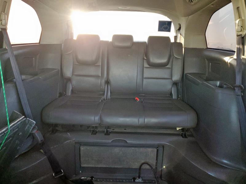 5FNRL5H67CB048282 - 2012 HONDA ODYSSEY EXL WHITE photo 10