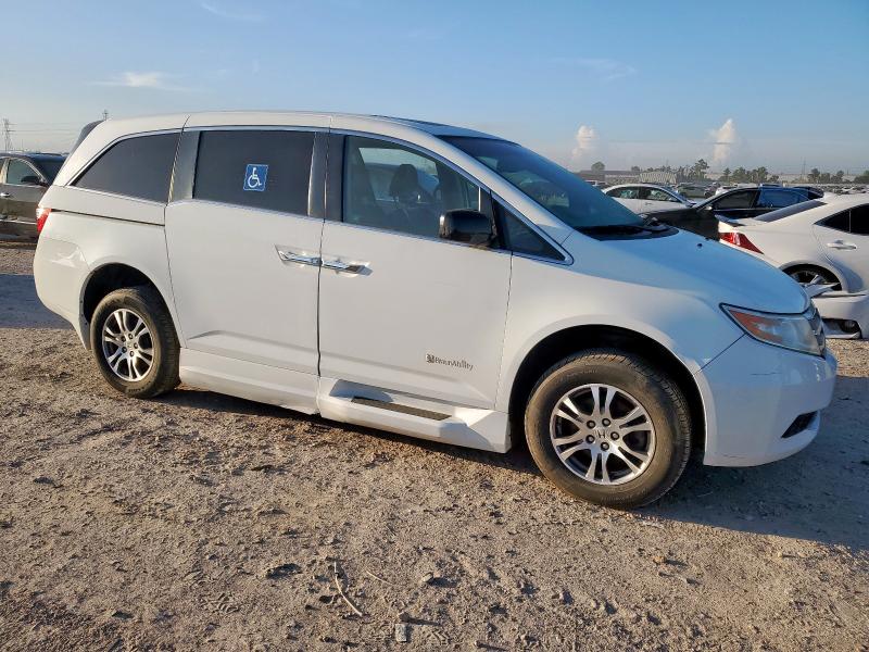 5FNRL5H67CB048282 - 2012 HONDA ODYSSEY EXL WHITE photo 4