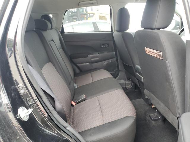 JA4AP3AU1JU015629 - 2018 MITSUBISHI OUTLANDER ES Negro foto 10