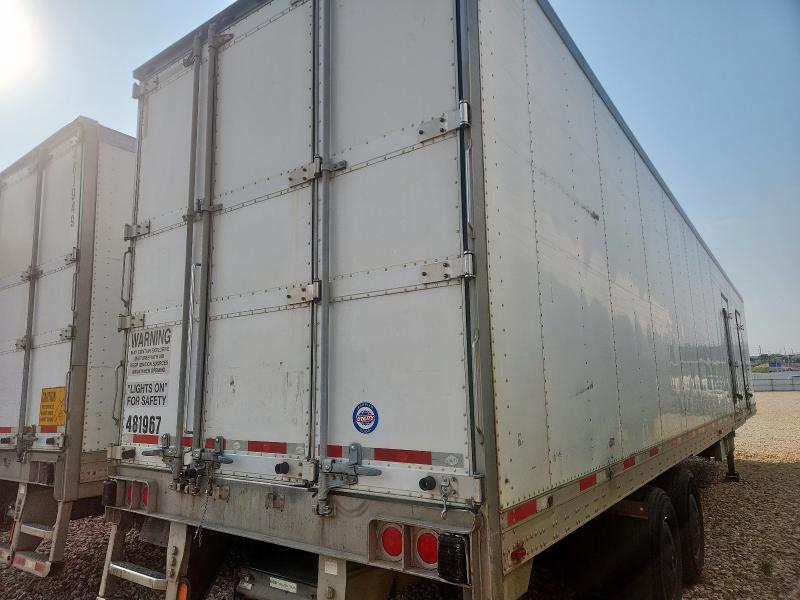 1UYVS248XDU630121 - 2013 UTILITY VS2RA WHITE photo 4