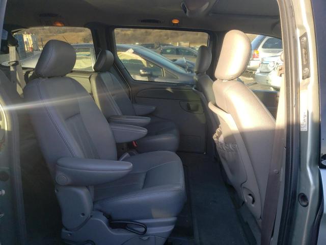 2C4GP54L54R587738 - 2004 CHRYSLER TOWN & COU TOURING ტურკოუსი ფოტო 11