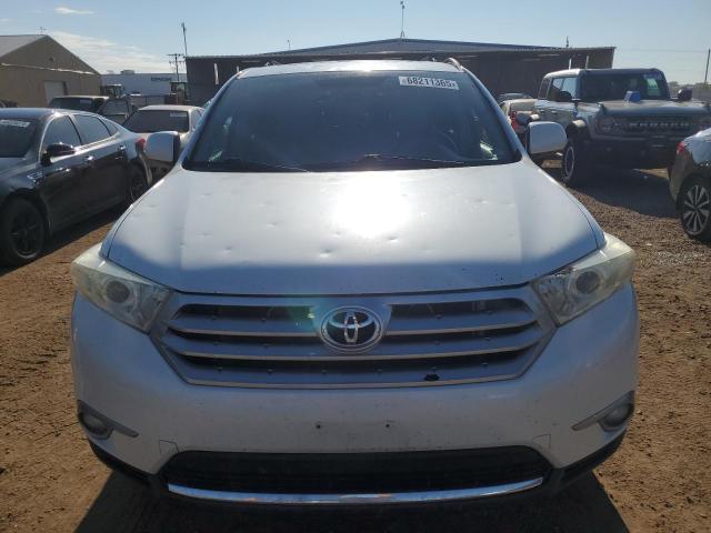 5TDZK3EH7BS028704 - 2011 TOYOTA HIGHLANDER BASE Белый фото 5