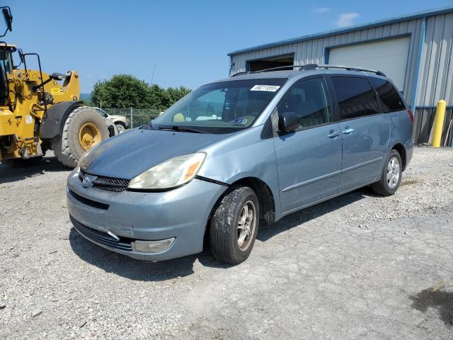 2004 TOYOTA SIENNA CE, 