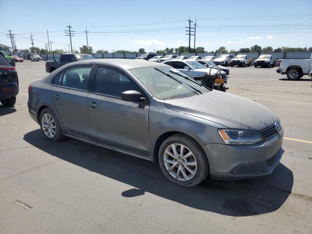 3VW2K7AJ1EM365369 - 2014 VOLKSWAGEN JETTA BASE ნაცრისფერი ფოტო 4