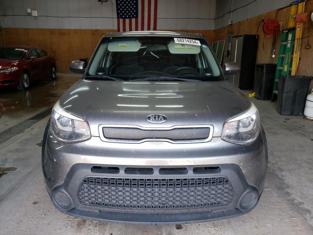 KNDJN2A28G7325997 - 2016 KIA SOUL GRAY photo 5