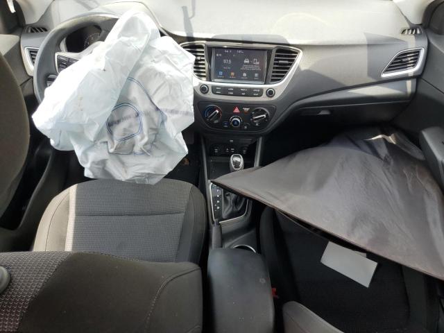 3KPC24A36KE080812 - 2019 HYUNDAI ACCENT SE SILVER photo 8