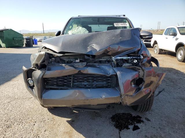 JTEBU5JR2K5701003 - 2019 TOYOTA 4RUNNER SR5/SR5 PREMIUM فحمي صورة 5