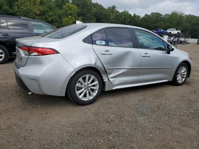 5YFB4MDE9RP173349 - 2024 TOYOTA COROLLA LE SILVER photo 3