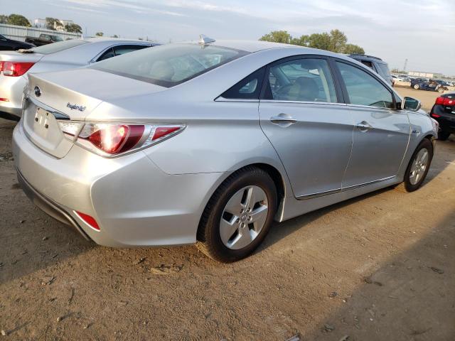 KMHEC4A43CA026219 - 2012 HYUNDAI SONATA HYBRID SILVER photo 3