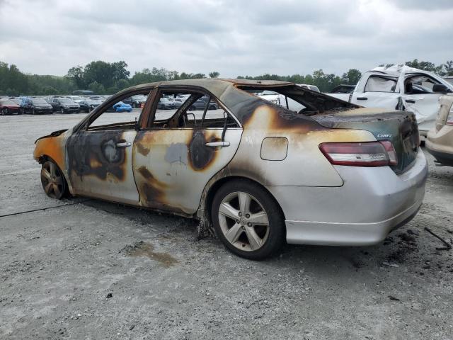 4T1BF3EK1BU718652 - 2011 TOYOTA CAMRY BASE 银色 照片 2