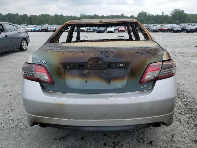 4T1BF3EK1BU718652 - 2011 TOYOTA CAMRY BASE 银色 照片 6