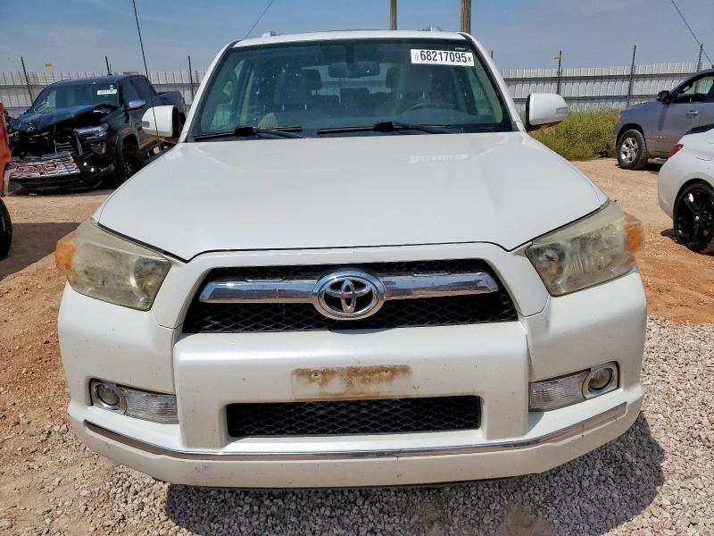 JTEBU5JR6D5147385 - 2013 TOYOTA 4RUNNER SR5 ბეჟი ფოტო 5