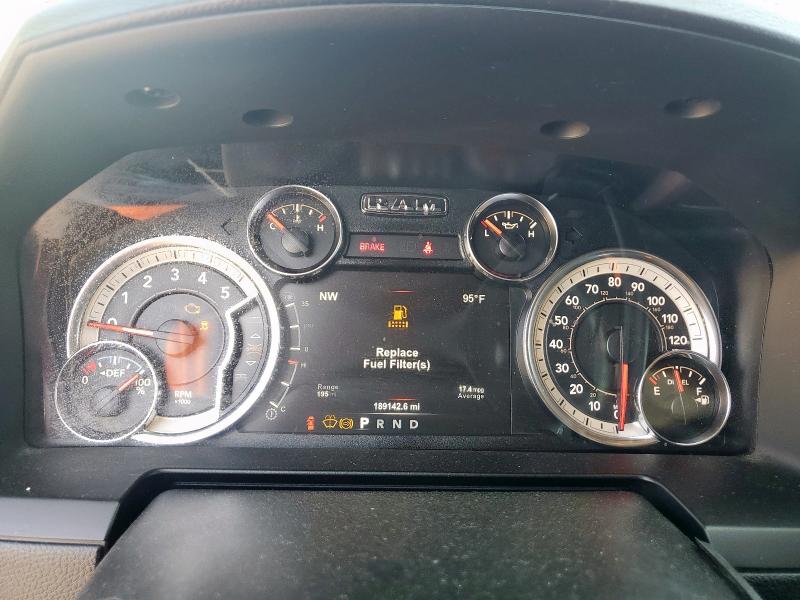 3C6UR5FL2JG367511 - 2018 RAM 2500 LARAMIE RED photo 9