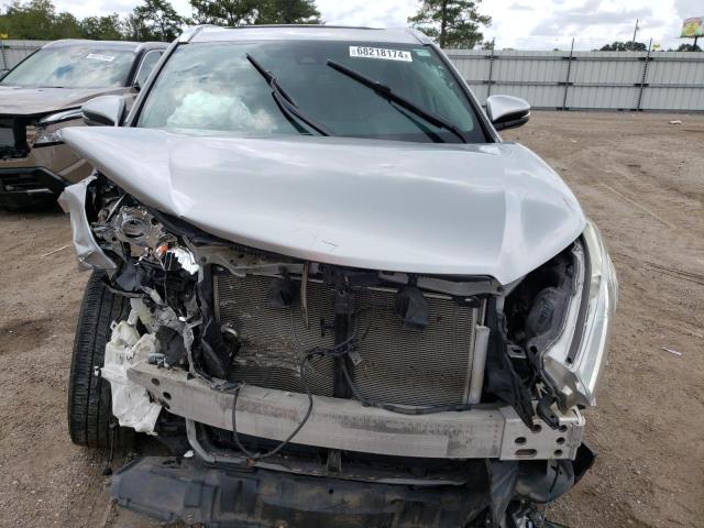 5TDKZRFH4JS539848 - 2018 TOYOTA HIGHLANDER SE SILVER photo 12