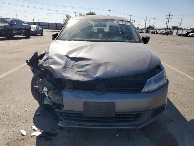 3VW2K7AJ4DM379488 - 2013 VOLKSWAGEN JETTA BASE 灰色 照片 5