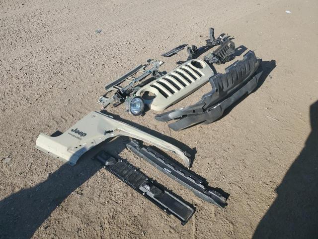 1C4HJXDN0NW255976 - 2022 JEEP WRANGLER U SPORT BEIGE photo 13