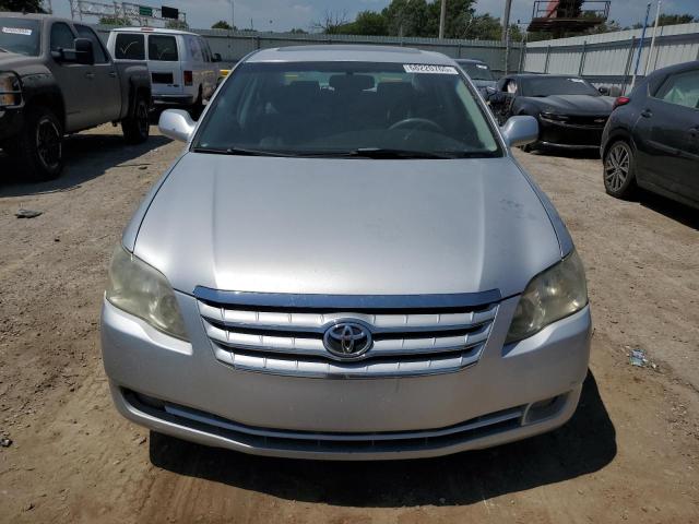 4T1BK36B27U234877 - 2007 TOYOTA AVALON XL 银色 照片 5
