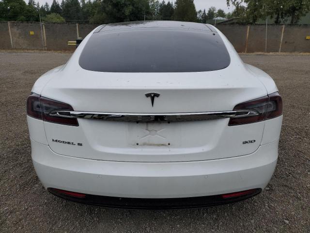 5YJSA1E24HF183440 - 2017 TESLA MODEL S WHITE photo 6