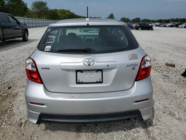 2T1KE40E69C023735 - 2009 TOYOTA MATRIX S SILVER photo 6