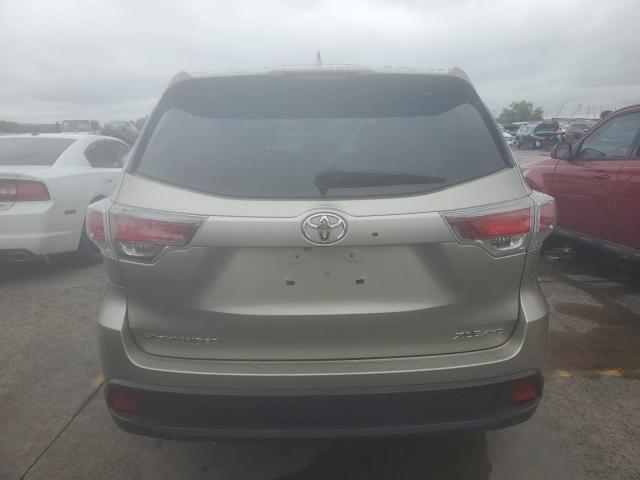 5TDJKRFHXGS503669 - 2016 TOYOTA HIGHLANDER XLE TAN photo 6