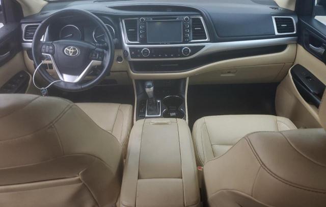 5TDJKRFHXGS503669 - 2016 TOYOTA HIGHLANDER XLE TAN photo 8
