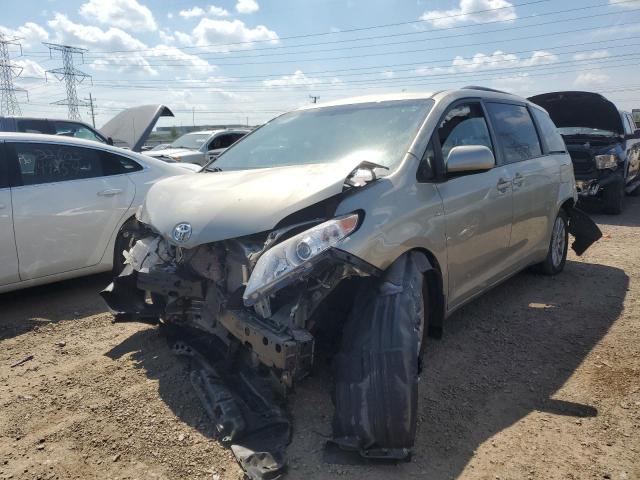 2017 TOYOTA SIENNA LE, 