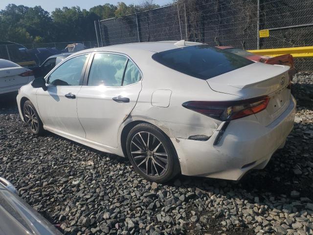 4T1G11AK6PU728857 - 2023 TOYOTA CAMRY SE NIGHT SHADE WHITE photo 2