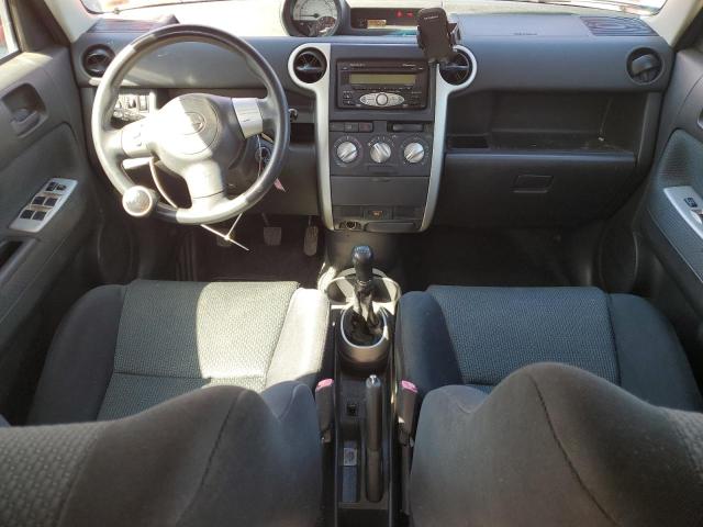 JTLKT334264098633 - 2006 TOYOTA SCION XB RED photo 8