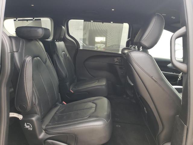 2C4RC1EG8JR177882 - 2018 CHRYSLER PACIFICA TOURING L PLUS BLACK photo 11