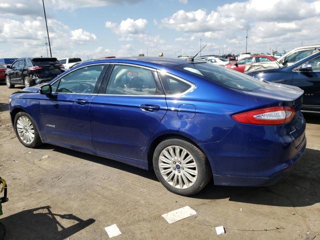 3FA6P0LUXFR248839 - 2015 FORD FUSION SE HYBRID BLUE photo 2