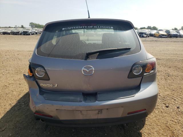 JM1BK343661426982 - 2006 MAZDA 3 HATCHBACK GRAY photo 6