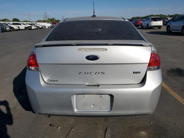 1FAHP3GNXAW193487 - 2010 FORD FOCUS SES 银色 照片 6