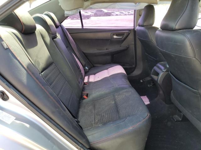 4T1BF1FK0FU476395 - 2015 TOYOTA CAMRY LE 银色 照片 10