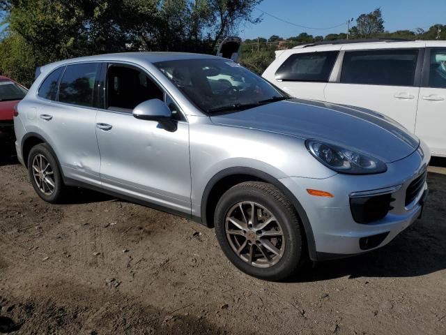 WP1AA2A22GKA15898 - 2016 PORSCHE CAYENNE SILVER photo 4