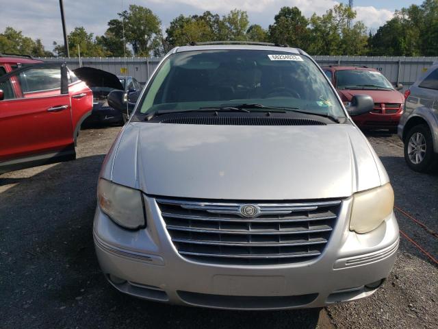 2A8GP64L56R698243 - 2006 CHRYSLER TOWN & COU LIMITED SILVER photo 5