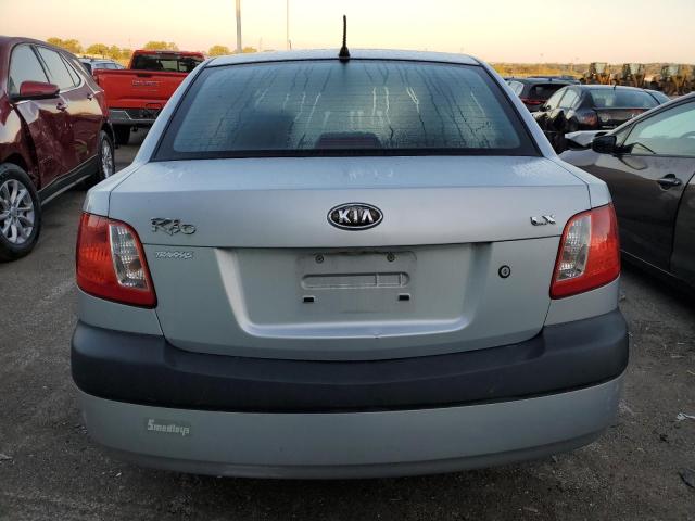 KNADE123086374078 - 2008 KIA RIO BASE SILVER photo 6