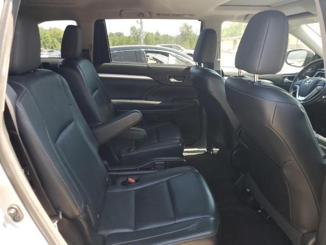 5TDJKRFH4FS141160 - 2015 TOYOTA HIGHLANDER XLE 银色 照片 11