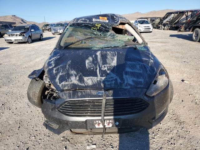 1FADP3FE2JL271018 - 2018 FORD FOCUS SE GRAY photo 5